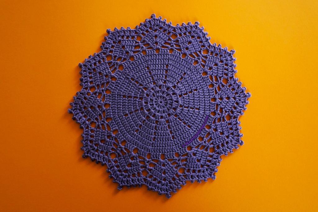 Cute and Curvy Doily Delight